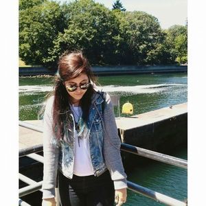 Meet your Posher, Roni